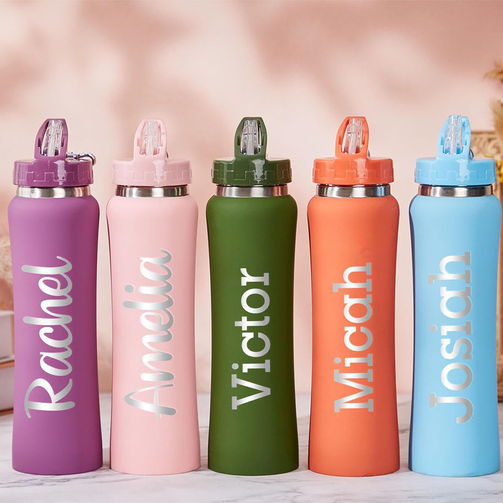 Name Sports Equipment - Personalisierte Edelstahl-Wasserflasche mit Strohhalmdeckel, individuell gravierte